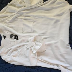 NWT Cream colored Torrid blouse, size 2 (14/16)